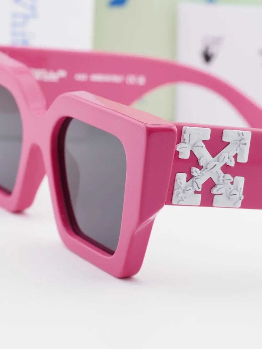 Off-White OERI003 6807 Square Sunglasses – Pink / Grey